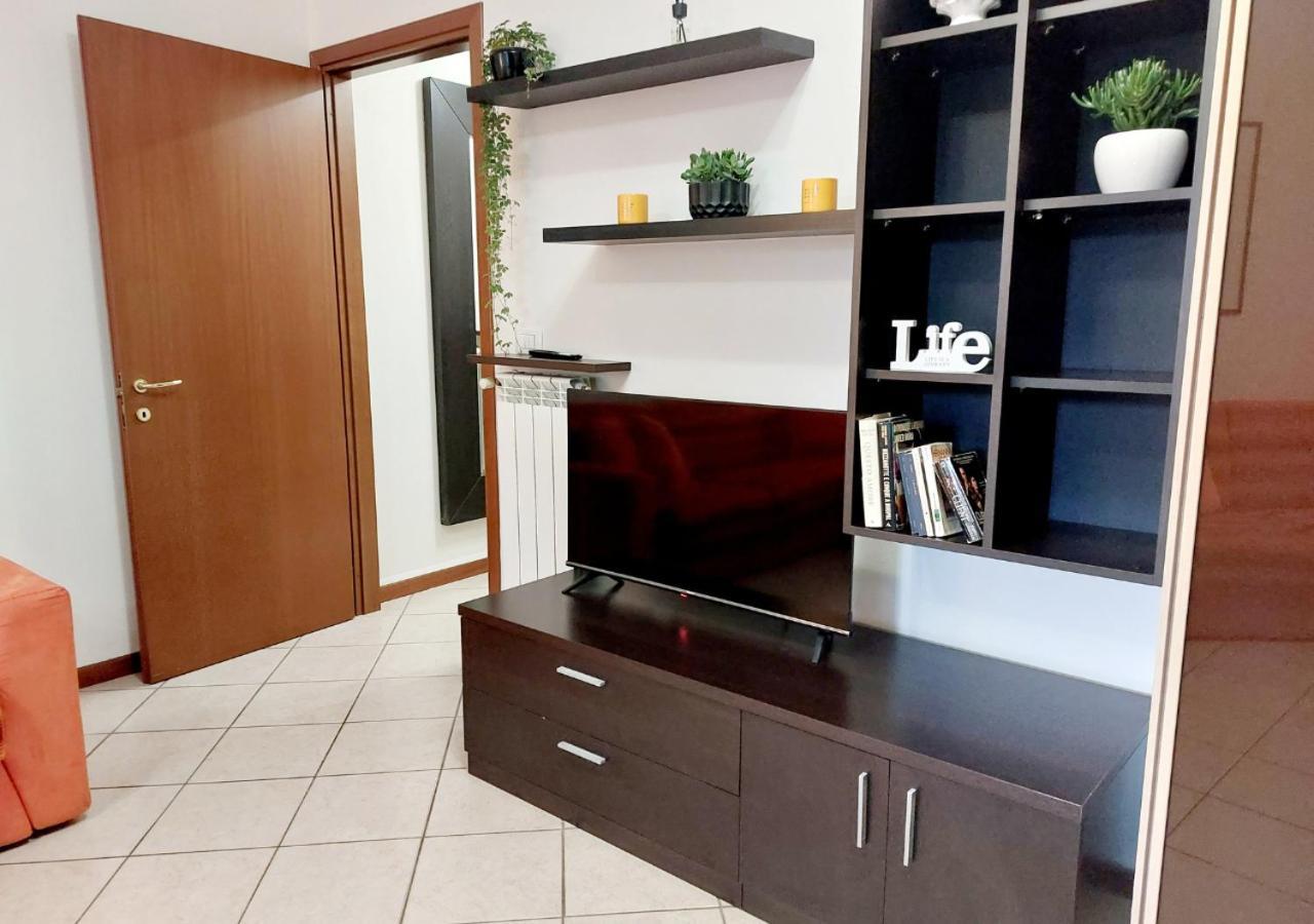 Monolocale-7 Minuti Da Bergamo, 10 Minuti Milan Bergamo Airport Apartment Gorle Luaran gambar