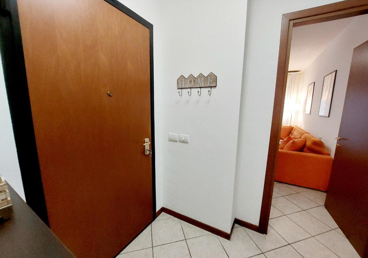 Monolocale-7 Minuti Da Bergamo, 10 Minuti Milan Bergamo Airport Apartment Gorle Luaran gambar